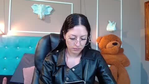 Sofa online show from October 4, 11:08 am