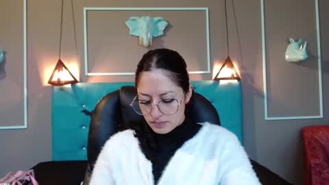 Sofa online show from October 12, 11:09 am