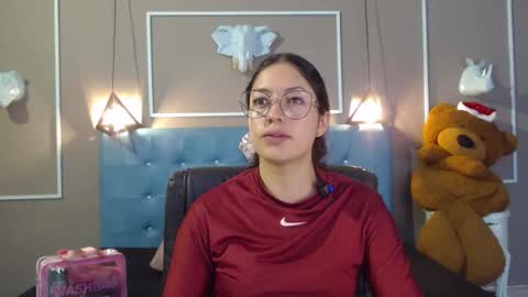 Sofa online show from December 4, 11:19 am