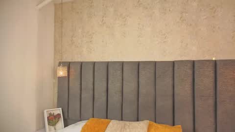 Sofi online show from November 10, 11:20 am