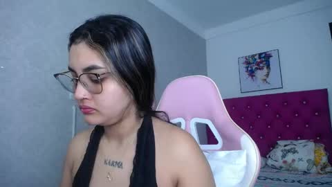 Snapshot of sofiaasexy19 chatting on May 16, 12:37 pm Sofia online show from May 16, 12:37 pm