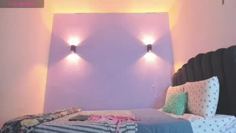 Snapshot of sofiaclaus_19 chatting on March 6, 4:19 am Sofia online show from March 6, 4:19 am