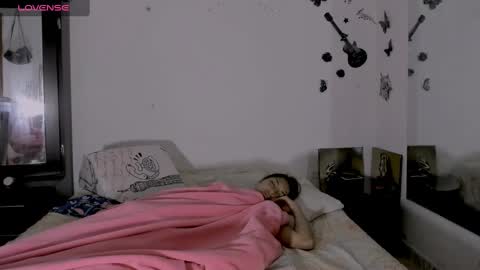 sofiacruz16 online show from December 7, 5:04 am