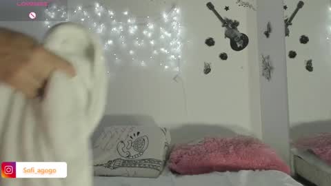 sofiacruz16 online show from February 7, 3:12 am