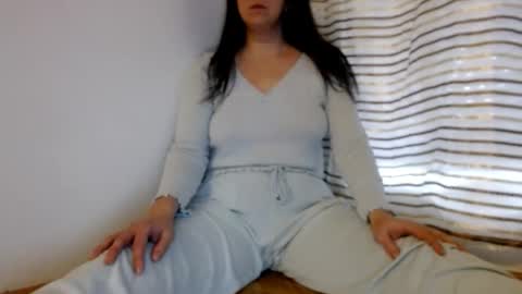 Snapshot of sofialenis chatting on February 27, 1:11 pm SofiaLenis online show from February 27, 1:11 pm