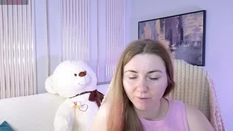 Sofia online show from April 5, 1:03 am