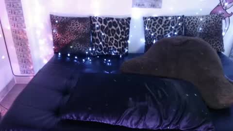 SOFIA NIX online show from February 16, 2:32 pm