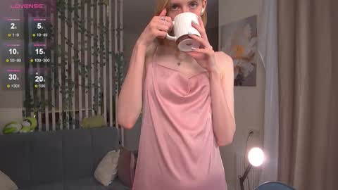 Sofia Help me overcome shynes with 100 thumbs up online show from October 18, 7:47 pm