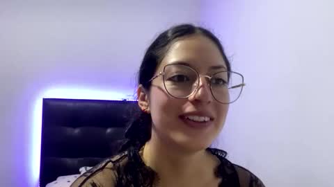 Snapshot of sofiawhite3 chatting on February 28, 11:33 am Sofi online show from February 28, 11:33 am