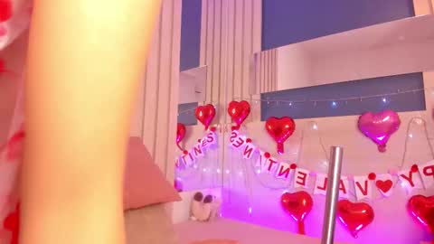 soficandy_ online show from February 14, 1:30 pm