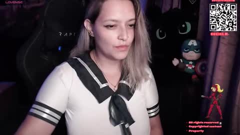 Snapshot of sofidivinemilk chatting on September 19, 8:53 pm Sofiedivinemilk online show from September 19, 8:53 pm