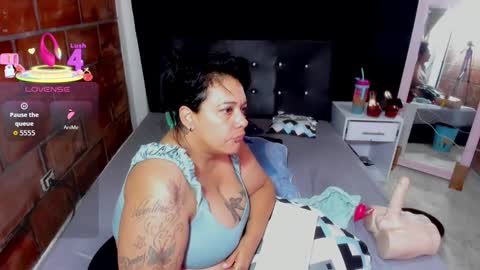 Vicky  online show from January 6, 10:52 am