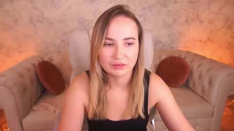 Sofie online show from November 3, 12:13 am