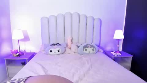 sofiebunnie online show from October 11, 9:35 pm