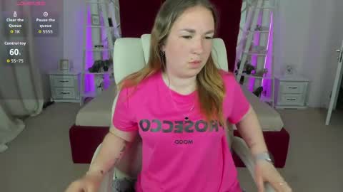 sofii_darling online show from May 7, 4:34 pm