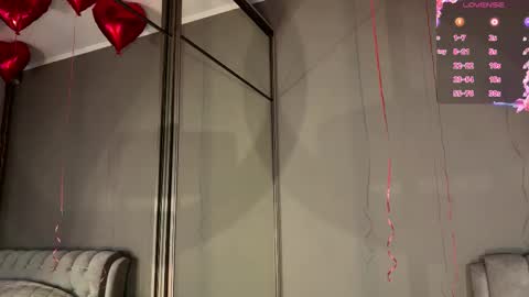 sofilovee_ online show from February 24, 4:38 pm