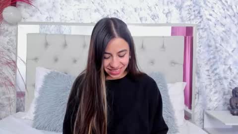 Snapshot of sofimalkova chatting on February 23, 5:10 pm Sofi Malkova online show from February 23, 5:10 pm