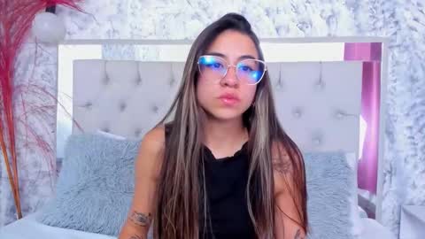 Snapshot of sofimalkova chatting on February 27, 5:13 pm Sofi Malkova online show from February 27, 5:13 pm