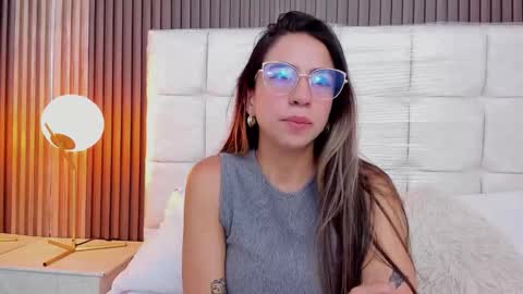 Snapshot of sofimalkova chatting on March 3, 5:52 pm Sofi Malkova online show from March 3, 5:52 pm