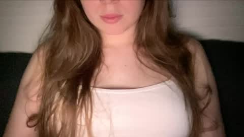 Snapshot of sofinovvak chatting on May 8, 9:09 pm Sofi online show from May 8, 9:09 pm