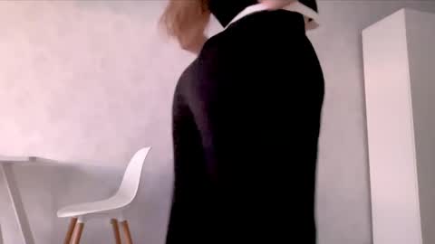 Snapshot of sofinovvak chatting on May 15, 3:08 pm Sofi online show from May 15, 3:08 pm