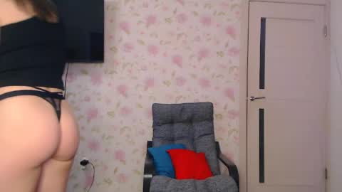 Snapshot of sofiyaruch chatting on April 27, 7:39 am Kaitbrunette and SofiblondeWelcome room Private is Open Make us happy online show from April 27, 7:39 am