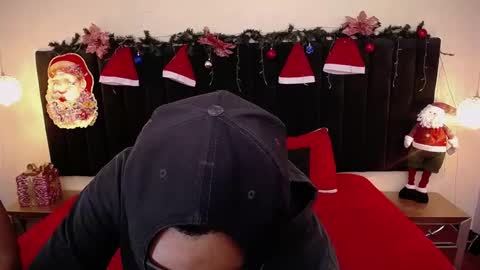 Cam and Amy online show from December 3, 8:07 pm