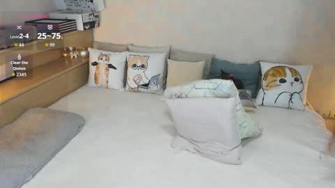 Snapshot of soft_purr_kitty chatting on October 7, 7:22 pm Mia online show from October 7, 7:22 pm