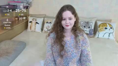 Snapshot of soft_purr_kitty chatting on February 5, 8:02 pm Mia online show from February 5, 8:02 pm
