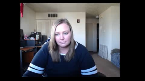 Snapshot of softerpeaches chatting on December 11, 8:07 pm Rose online show from December 11, 8:07 pm