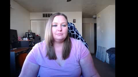 Snapshot of softerpeaches chatting on December 30, 9:40 pm Rose online show from December 30, 9:40 pm