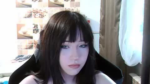 Snapshot of softieva chatting on June 18, 4:33 pm Eva online show from June 18, 4:33 pm