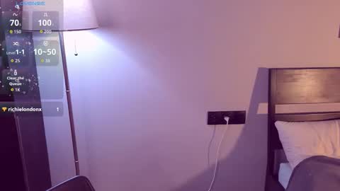 Emily online show from October 22, 5:13 pm