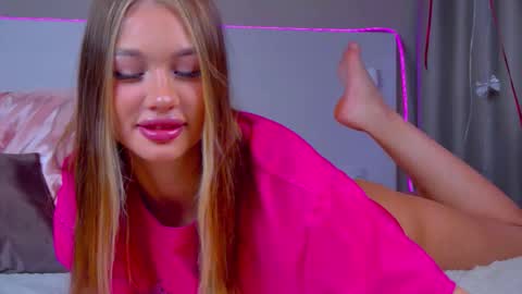 softttide online show from February 19, 3:52 pm