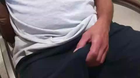 Snapshot of softwareman chatting on October 8, 1:42 pm softwareman online show from October 8, 1:42 pm