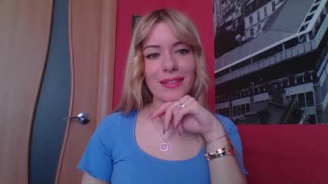 softy_aura online show from May 7, 10:20 am
