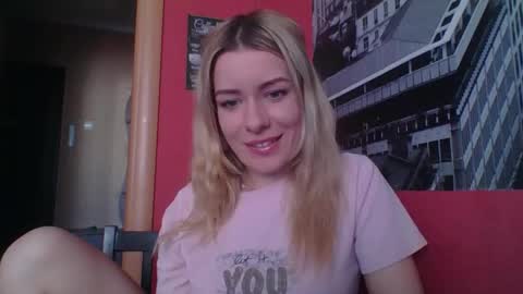 softy_aura online show from May 29, 1:20 pm