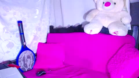 Snapshot of sofya_n_andy_ chatting on March 15, 2:06 am sofya_n_andy_ online show from March 15, 2:06 am