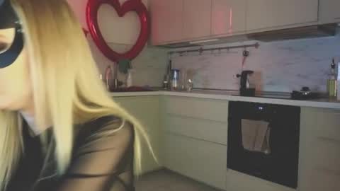 SOFYandMIKE online show from February 26, 8:30 pm