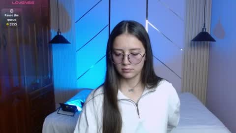 Sofy online show from August 4, 2:41 pm