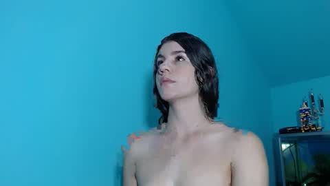 Snapshot of sol9931 chatting on February 1, 4:24 am sol9931 online show from February 1, 4:24 am