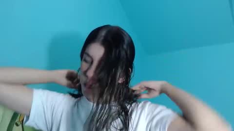 Snapshot of sol9931 chatting on March 4, 10:05 pm sol9931 online show from March 4, 10:05 pm