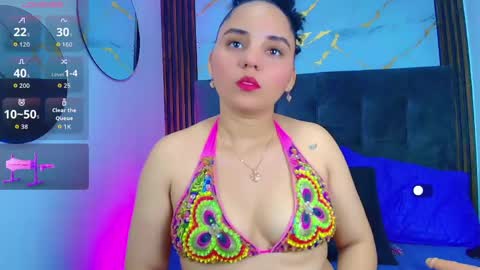 Sol Latiana online show from May 22, 12:11 pm