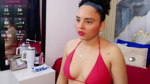 Sol Latiana online show from May 26, 12:12 pm