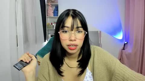 Snapshot of sol_lunaa23 chatting on March 21, 9:18 pm sol online show from March 21, 9:18 pm
