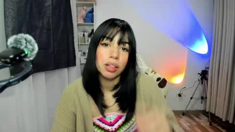 Snapshot of sol_lunaa23 chatting on April 14, 1:11 am sol online show from April 14, 1:11 am
