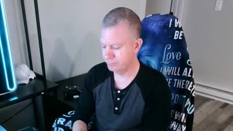 Snapshot of solarlunar1 chatting on September 22, 4:09 pm just ask online show from September 22, 4:09 pm