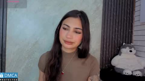 Sol  online show from November 1, 5:04 pm