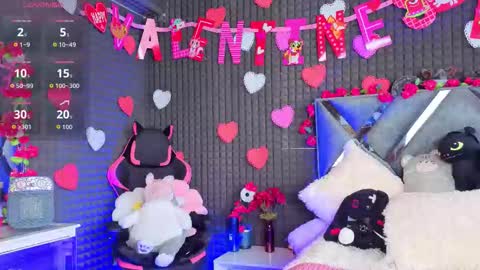 Sol  online show from February 3, 7:52 pm