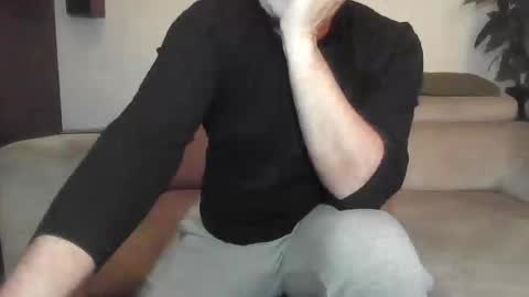 Sole Obedient online show from November 25, 8:20 pm